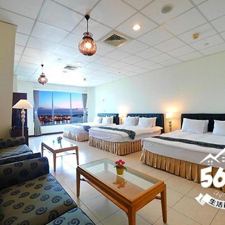 85 Eagle Hotel Kaohsiung Bagian luar foto