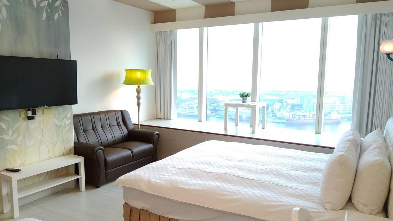 85 Eagle Hotel Kaohsiung Bagian luar foto