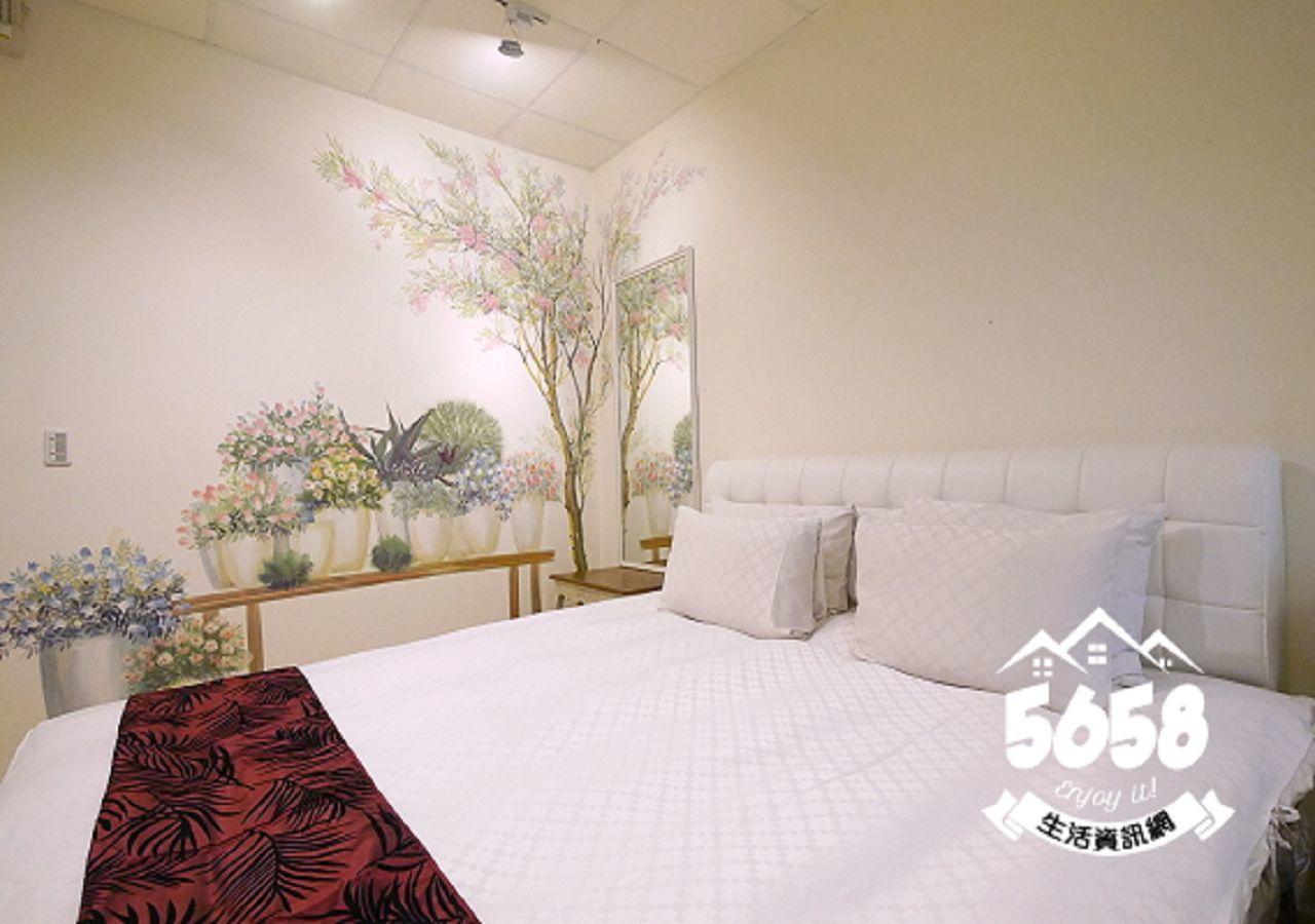 85 Eagle Hotel Kaohsiung Bagian luar foto
