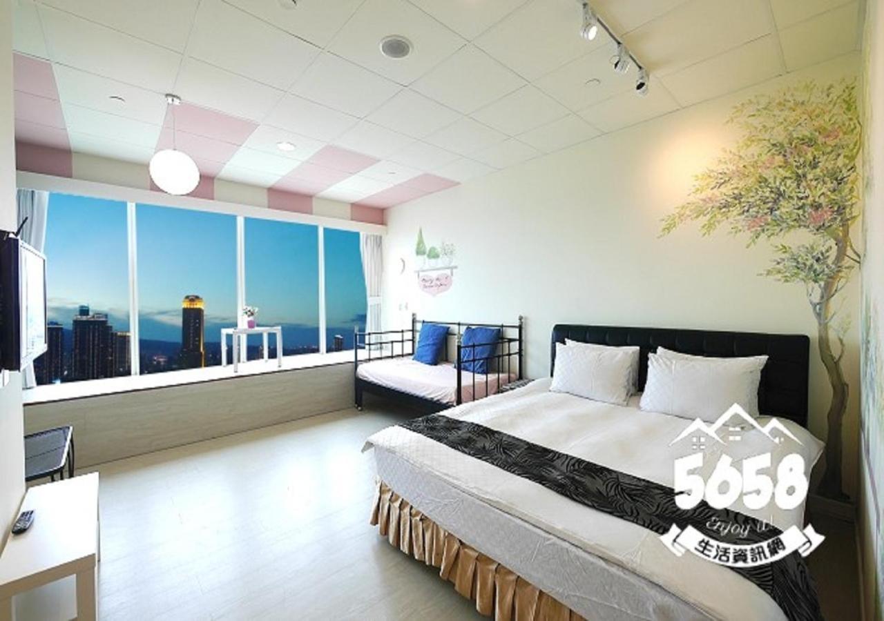 85 Eagle Hotel Kaohsiung Bagian luar foto