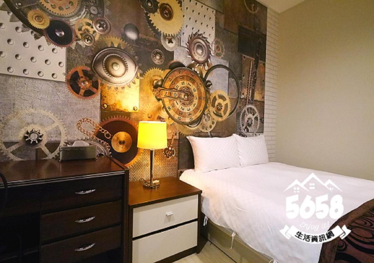 85 Eagle Hotel Kaohsiung Bagian luar foto