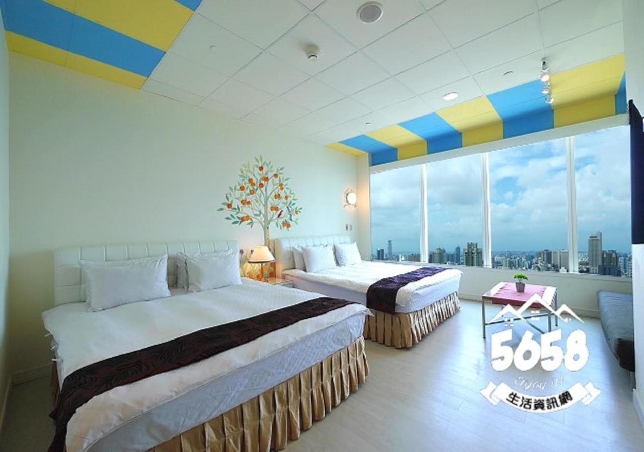 85 Eagle Hotel Kaohsiung Bagian luar foto