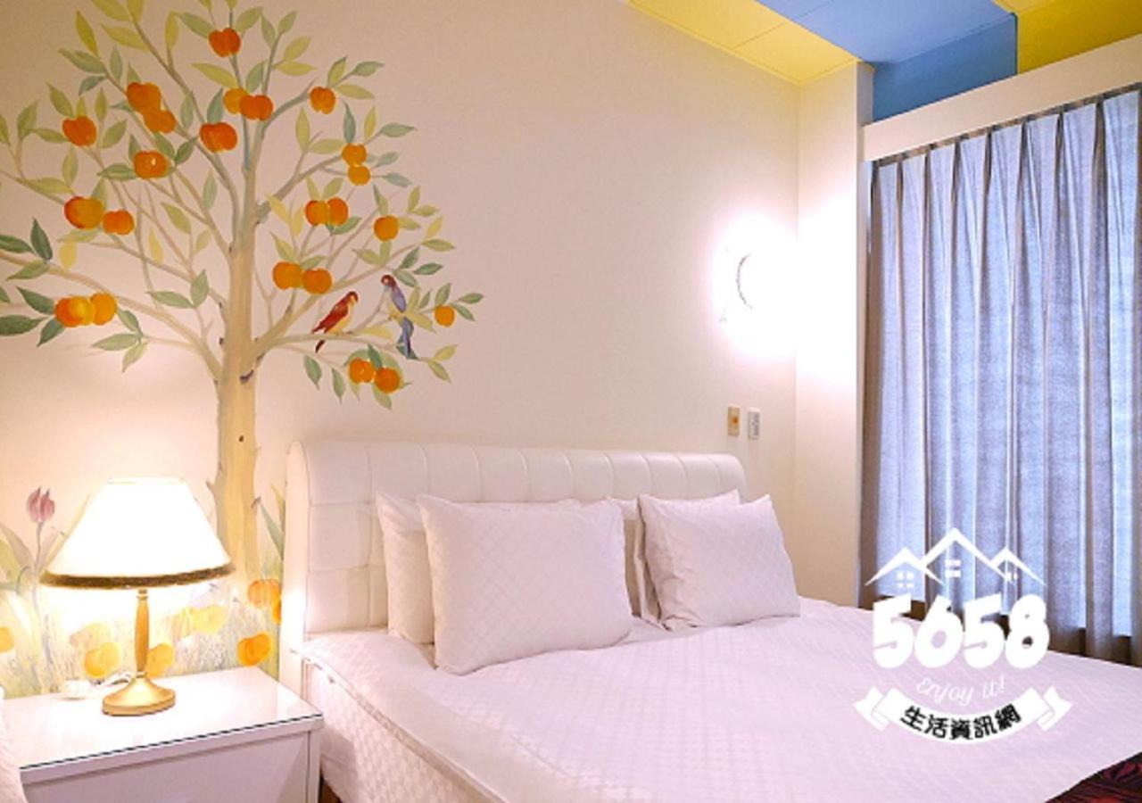 85 Eagle Hotel Kaohsiung Bagian luar foto