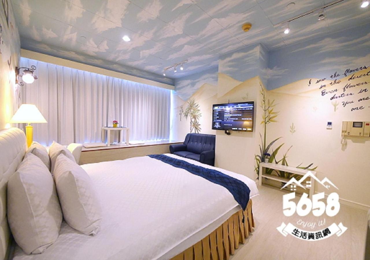 85 Eagle Hotel Kaohsiung Bagian luar foto